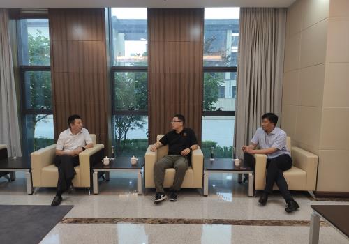 美联运动器材副总经理李志高莅临科华赛邦考察洽谈合作